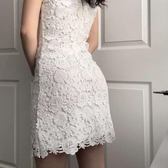 Lulu's White Lace Highneck Formal/Homecoming Dress - Picture 3 of 4